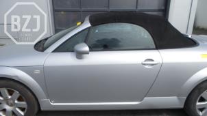 Używane Drzwi lewe wersja 2-drzwiowa Audi TT Roadster (8N9) 1.8 20V Turbo Cena na żądanie oferowane przez BZJ b.v.