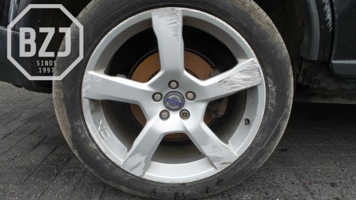 Hjul från en Volvo XC90 I 2.4 D5 20V 2010