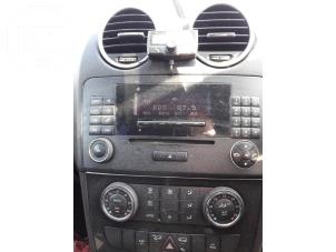Used Radio CD player Mercedes ML II (164/4JG) 3.0 ML-280 CDI 4-Matic V6 24V Price on request offered by BZJ b.v.