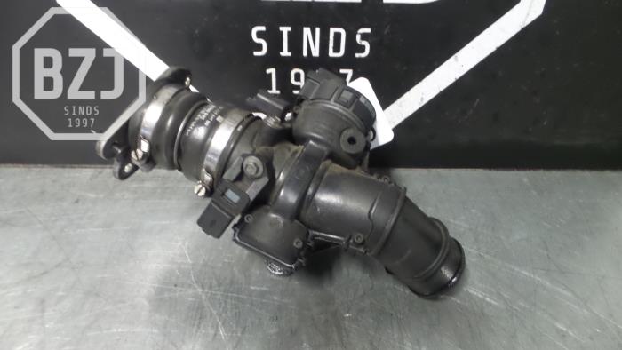 Gebrauchte Drosselklappengehäuse Peugeot Partner Tepee (7A/B/C/D/E/F/G/J/P/S) 1.6 HDI 75 16V Preis € 65,00 Margenregelung angeboten von BZJ b.v.