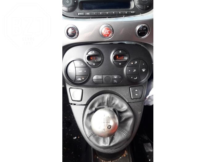 Używane Panel climatronic Fiat 500/595/695 1.4 T-Jet 16V Cena na żądanie oferowane przez BZJ b.v.
