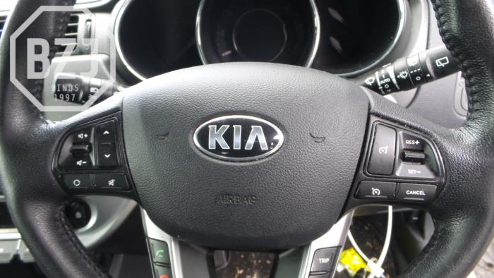 Kia rio airbag