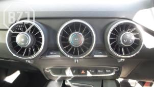 Gebrauchte Navigation Bedienfeld Audi TT Preis auf Anfrage angeboten von BZJ b.v.