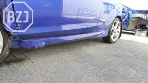 Usagé Jupe gauche Ford Fiesta Prix sur demande proposé par BZJ b.v.