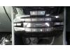 Panel Climatronic de un Peugeot 2008 (CU), 2013 / 2019 1.2 Vti 12V PureTech 82, MPV, Gasolina, 1.199cc, 60kW (82pk), FWD, EB2F; HMZ, 2013-03 / 2018-12, CUHMZ 2017
