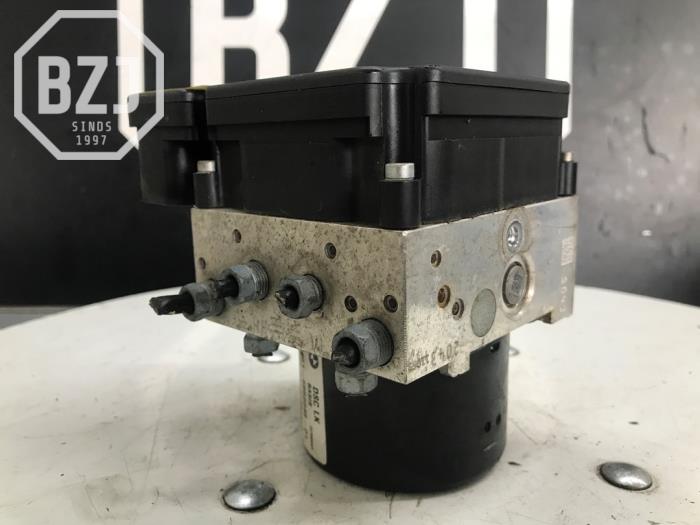 Begagnade ABS-pump BMW 1 serie (F20) 116d 2.0 16V Pris € 100,00 Marginaltabell erbjuds av BZJ b.v.