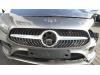Calandre d'un Mercedes A (177.0), 2018 / 2026 1.3 A-180 Turbo 16V, Berline avec hayon arrière, Essence, 1.332cc, 100kW (136pk), FWD, M282914, 2018-06 / 2026-12, 177.084 2019