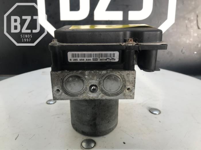 Gebrauchte ABS Pumpe Mercedes B (W245) 2.0 B-200 CDI 16V Preis € 95,00 Margenregelung angeboten von BZJ b.v.