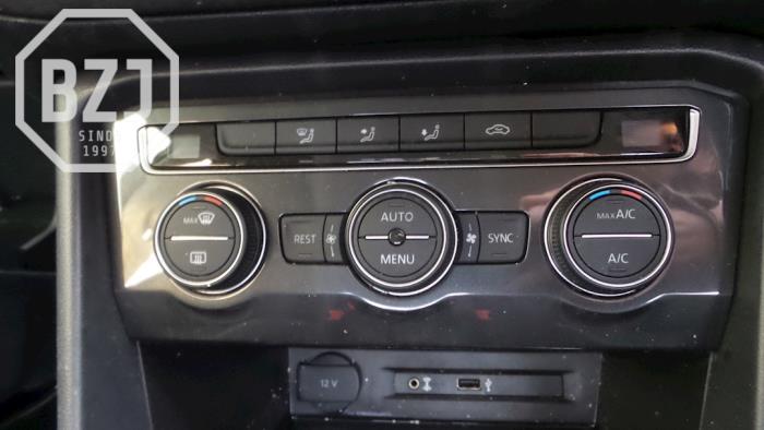 Begagnade Klimatpanel Volkswagen Tiguan (AD1) 2.0 TDI 16V BlueMotion Technology SCR Pris på förfrågan erbjuds av BZJ b.v.