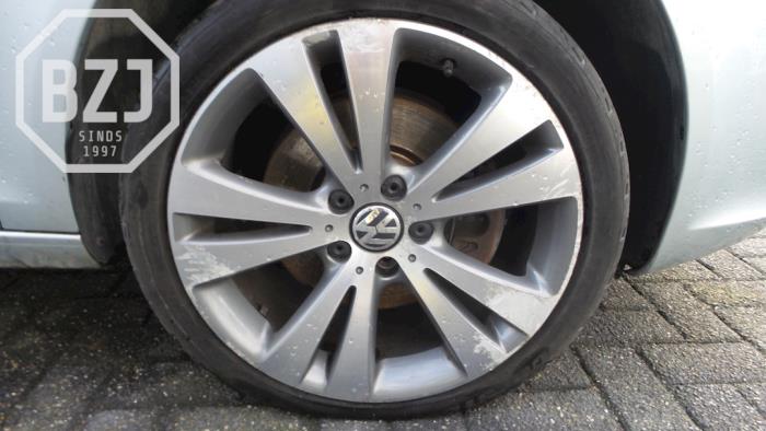 Set of sports wheels from a Volkswagen Eos (1F7/F8)  2009