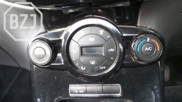 Panel climatronic z Ford Fiesta 6 (JA8) 1.0 EcoBoost 12V 100 2014