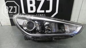 Used Headlight, right Hyundai I30 Price € 199,00 Margin scheme offered by BZJ b.v.