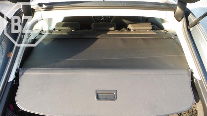 Luggage compartment cover from a Audi A4 Avant (B8) 2.0 TDI 16V 2010