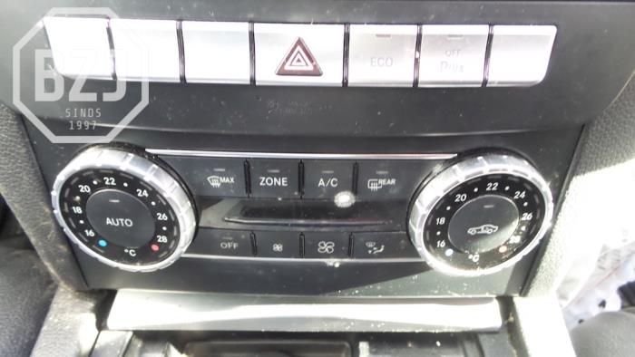 Panel climatronic z Mercedes-Benz C (C204) 1.6 C-180 16V BlueEfficiency 2014