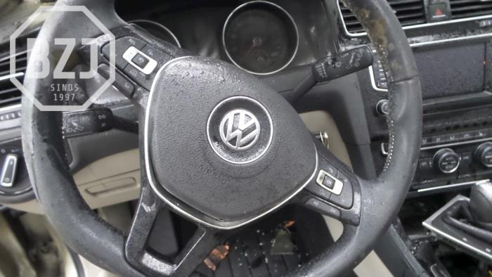 Airbag gauche (volant) d'un Volkswagen Golf VII (AUA) 1.4 TSI 16V 2014