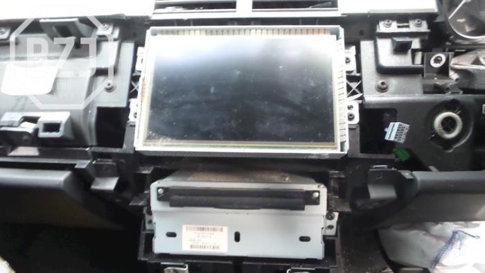 Używane System nawigacji Landrover Range Rover Evoque (LVJ/LVS) 2.2 SD4 16V 5-drs. Cena na żądanie oferowane przez BZJ b.v.