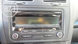 Used Radio CD player Volkswagen Golf VI (5K1) 2.0 TDI 16V Price on request offered by BZJ b.v.