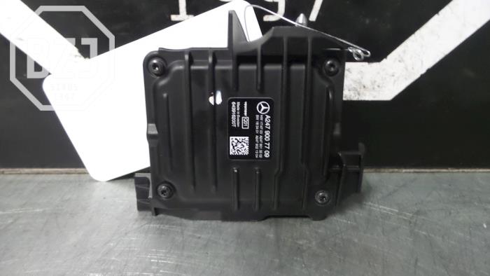 Parking camera module from a Mercedes-Benz A (177.0) 1.3 A-180 Turbo 16V 2019