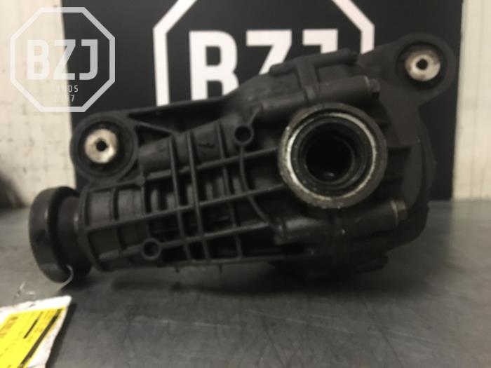 Begagnade Främre differential Mercedes ML II (164/4JG) 3.0 ML-320 CDI 4-Matic V6 24V Pris € 450,00 Marginaltabell erbjuds av BZJ b.v.