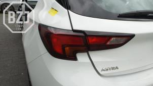 Usagé Feu arrière gauche Opel Astra K 1.6 CDTI 110 16V Prix sur demande proposé par BZJ b.v.