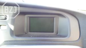 Usados Pantalla interior Volvo V40 (MV) 1.6 T4 GTDi 16V Precio de solicitud ofrecido por BZJ b.v.