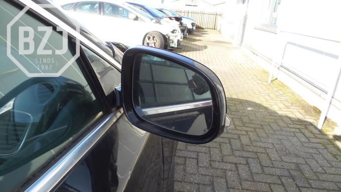 Wing mirror, right from a Volvo V40 (MV) 1.6 T4 GTDi 16V 2015