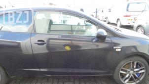 Używane Drzwi prawe wersja 2-drzwiowa Seat Ibiza IV SC (6J1) 1.4 TSI 16V Cupra Cena na żądanie oferowane przez BZJ b.v.
