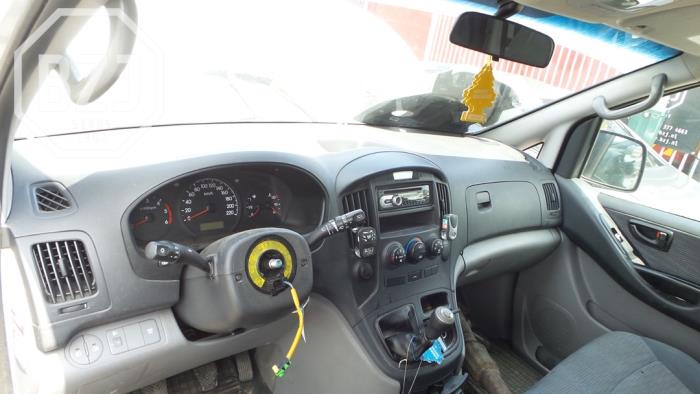 Używane Panel Hyundai H-300 2.5 CRDi Cena na żądanie oferowane przez BZJ b.v.