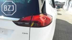 Używane Tylne swiatlo pozycyjne prawe Opel Zafira Tourer (P12) 2.0 CDTI 16V 165 Ecotec Cena na żądanie oferowane przez BZJ b.v.