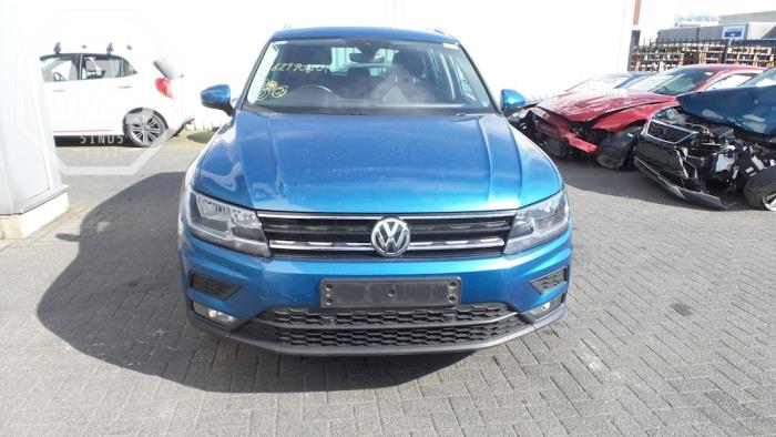 Front end, complete from a Volkswagen Tiguan (AD1) 2.0 TDI 16V BlueMotion Techn.SCR 4Motion 2018