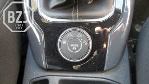 Używane Przycisk I-Drive Volkswagen T-Roc 2.0 TDI 150 4Motion 16V Cena na żądanie oferowane przez BZJ b.v.