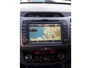 Usagé Système navigation Kia Sportage (SL) 1.7 CRDi 16V 4x2 Prix € 400,00 Règlement à la marge proposé par BZJ b.v.