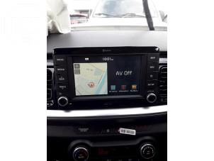 Gebrauchte Navigation System Kia Stonic (YB) 1.6 CRDi VGT 16V Preis auf Anfrage angeboten von BZJ b.v.