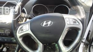 Usagé Airbag gauche (volant) Hyundai iX35 (LM) 2.0 CRDi 16V Prix sur demande proposé par BZJ b.v.