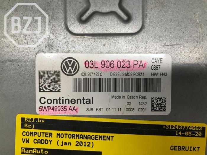Ordenador de gestión de motor de un Volkswagen Caddy III (2KA,2KH,2CA,2CH) 1.6 TDI 16V 2012