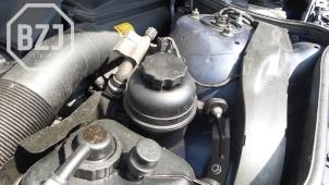 Gebrauchte Lenkkraftverstärker Ölbehälter Mercedes SL (R230) 5.0 SL-500 V8 24V Preis auf Anfrage angeboten von BZJ b.v.