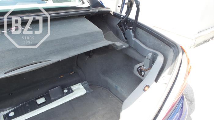 Coffre Mercedes-Benz SLC W107 Gris 735 - Pièce D'origine Référence A1077500275 - Occasion