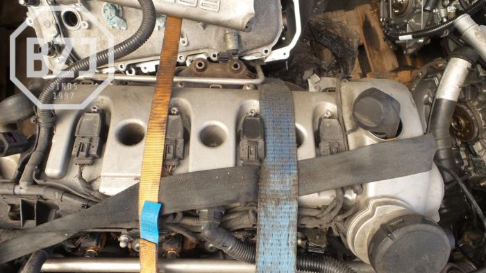 Gebrauchte Ventildeckel Porsche Cayenne Preis auf Anfrage angeboten von BZJ b.v.