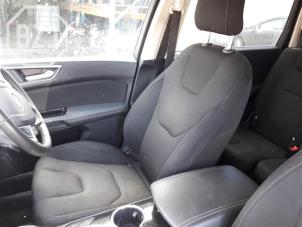 Używane Fotel prawy Ford S-Max (WPC) 2.0 TDCi 180 16V 4x4 Cena na żądanie oferowane przez BZJ b.v.