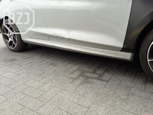 Gebrauchte Seitenschürze rechts Ford Fiesta 7 1.5 EcoBoost 12V ST Preis € 75,00 Margenregelung angeboten von BZJ b.v.
