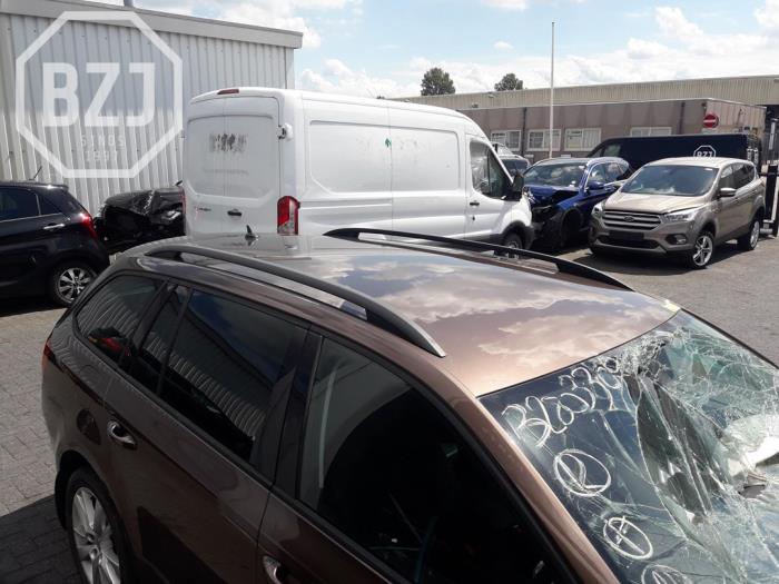Używane Dach Skoda Octavia Combi (5EAC) 1.4 TSI 16V Cena na żądanie oferowane przez BZJ b.v.