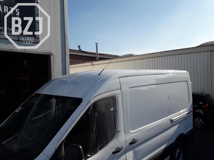 Używane Dach Ford Transit 2.0 TDCi 16V Eco Blue 170 Cena na żądanie oferowane przez BZJ b.v.
