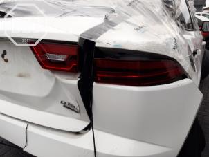 Używane Tylne swiatlo pozycyjne prawe Jaguar E-Pace 2.0 D 180 16V AWD Cena na żądanie oferowane przez BZJ b.v.