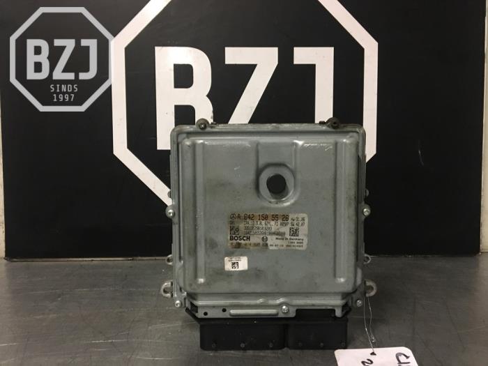 Used Engine management computer Mercedes CLS (C219) 320 CDI 24V Price on request offered by BZJ b.v.