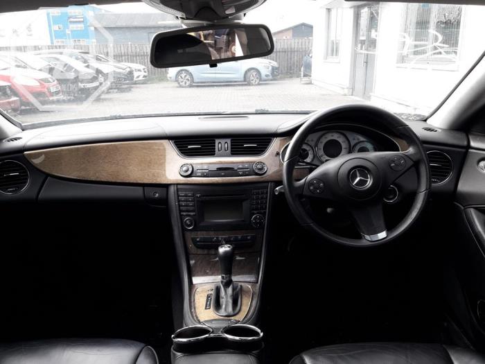 Używane Panel Mercedes CLS (C219) 320 CDI 24V Cena na żądanie oferowane przez BZJ b.v.