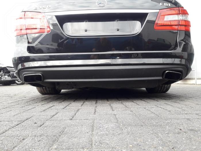 Gebrauchte Auspuff Enddämpfer Mercedes E Estate (S212) E-350 CDI V6 24V BlueEfficiency Preis auf Anfrage angeboten von BZJ b.v.
