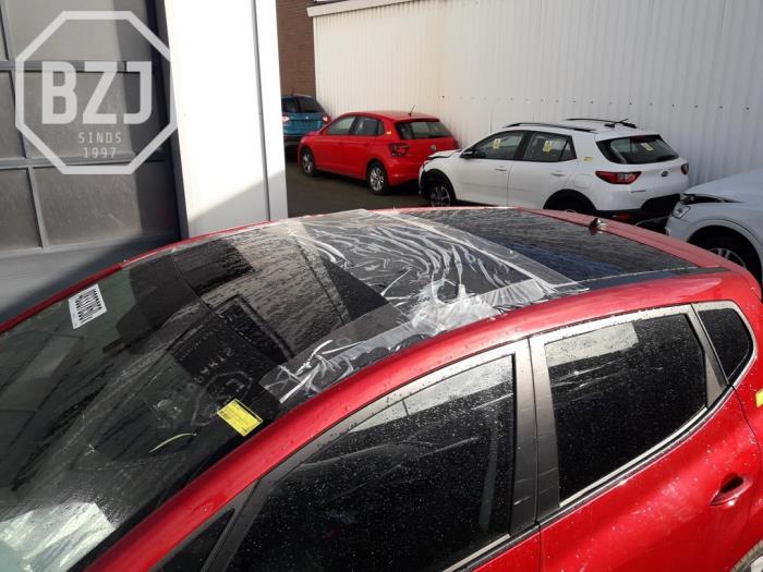 Używane Dach panoramiczny Kia Venga 1.6 CVVT 16V Cena na żądanie oferowane przez BZJ b.v.