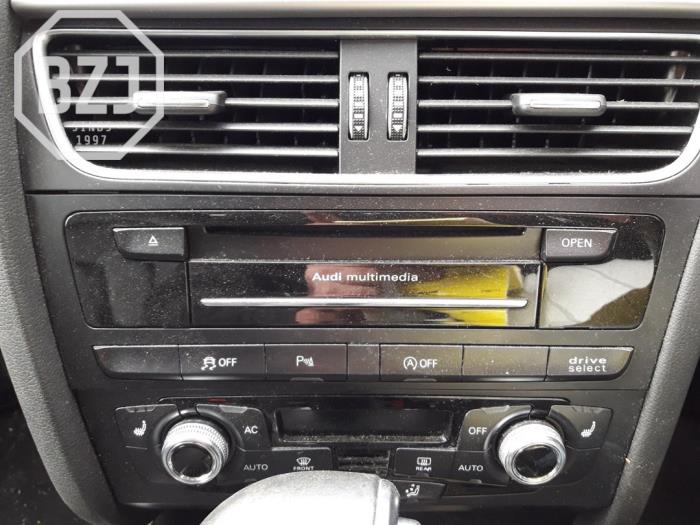 System nawigacji z Audi A4 Allroad Quattro (B8) 2.0 TDI 16V 2014
