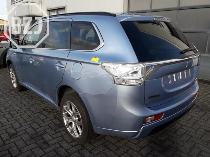 Rear side panel, left from a Mitsubishi Outlander (GF/GG) 2.0 16V PHEV 4x4 2015