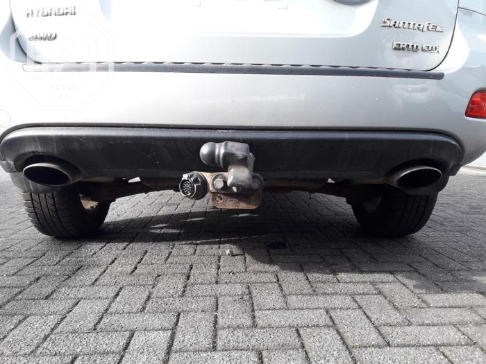 Begagnade Auspuff Enddämpfer Hyundai Santa Fe II (CM) 2.2 CRDi 16V 4x4 Pris på förfrågan erbjuds av BZJ b.v.